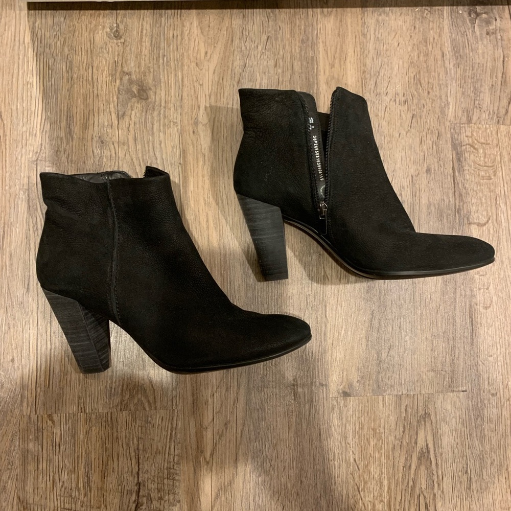 Ecco Boots
